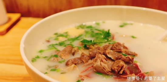 游客|那些坑游客的美食街,你去过几个