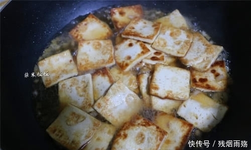  食材|这两种食材是绝配，一香一鲜，简单一炒，比肉还好吃