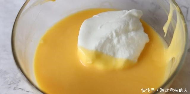 新手|日式烫面纸杯蛋糕,新手最爱的方子,柔软细腻,入口即化!