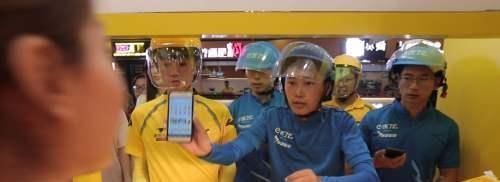 鸡架|手撕鸡架没人来老板加了一个黑暗料理,食客鸡架这样做好吃