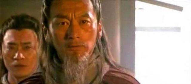 乔峰|我潜心研究《天龙八部》中的慕容复有时为什么能和乔峰打平手!