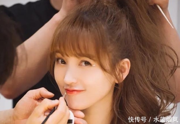 扇子掉|金莎在《乘风破浪的姐姐》里为啥被淘汰?公演的时候出现重大失误