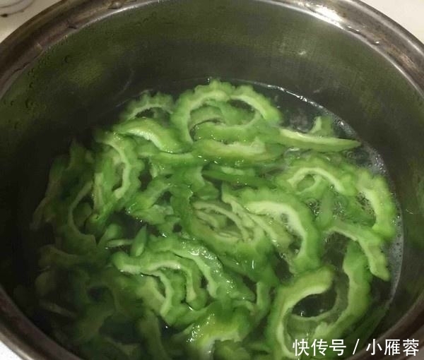  素菜|多吃不长肉！减肥人士最爱吃的一道简单素菜！营养健康还美容！