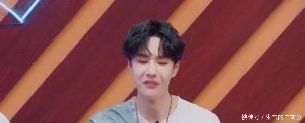 街舞|《一起火锅吧》张艺兴表演即兴krump,王一博香菜被夹走表情亮了