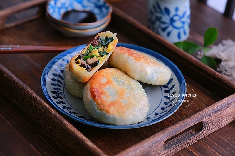  静置|在家做馅饼，和面很重要，照着做馅饼皮薄馅大，放凉了也软软的