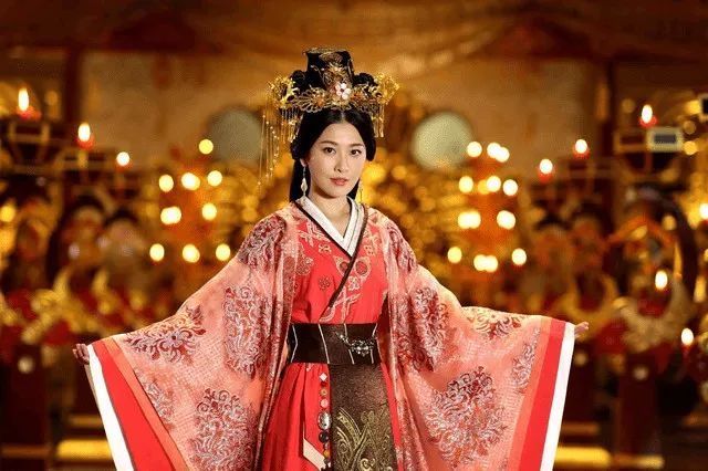 卫子夫|卫子夫当了38年皇后自尽而亡，她的妹妹却产下了大汉双璧