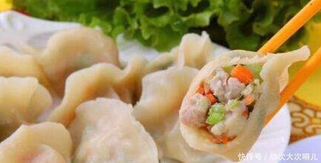 大厨|调饺子馅,放香油还是食用油饺子馆大厨都不对,放它香味四溢