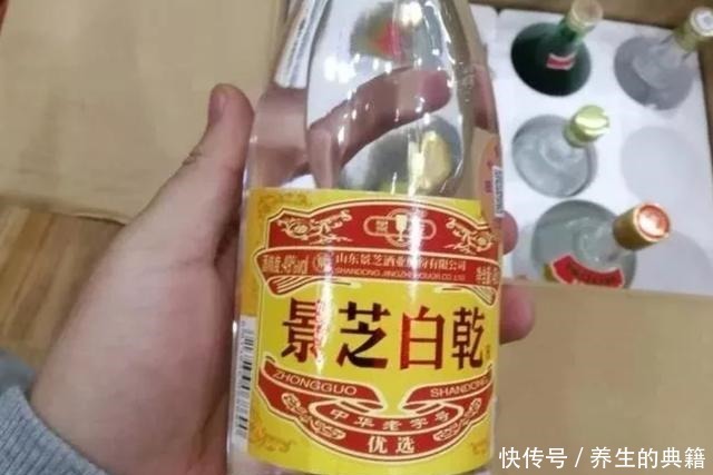 超市|纯粮酒定价都很贵其实不尽然,超市中有不少平价纯粮酒
