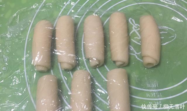 盖上保鲜膜|芝麻香糕点的配方很详细,香口的感觉非常好