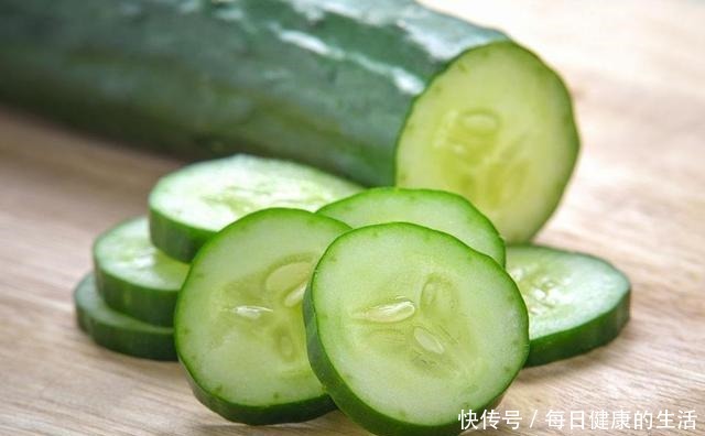 黄瓜就|腌黄瓜不酸脆还容易坏掉,这是因为你做错一步了,赶紧改过来吧!