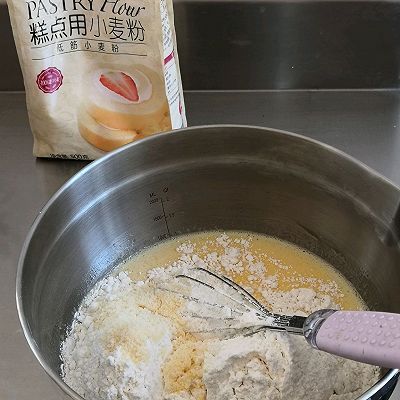 立体|斜坡立体浮雕蛋糕—附详细的奶油霜配方和步骤