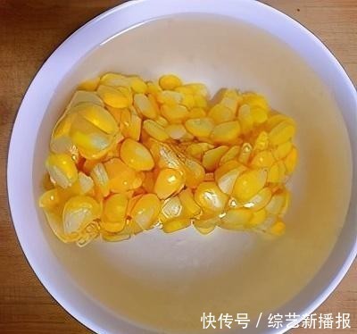 做法|「奶香玉米饼」的做法+配方,早餐不知道吃什么一定要尝试这个
