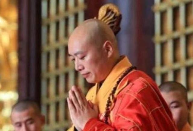 拜佛|朱元璋拜佛问方丈：朕需要下跪吗？方丈一句话救全寺人性命