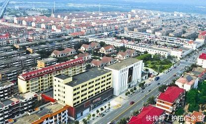 拘留|他曾拘留办案人员，与数百警察对峙，卷宗比人还高，最后这样死去！