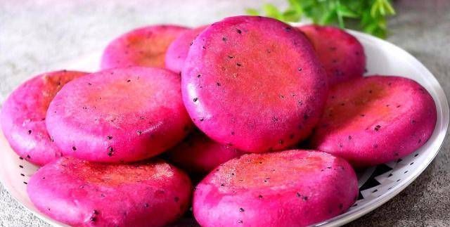  油腻|不要在火龙果直接吃是面粉做的，又甜又软不油腻