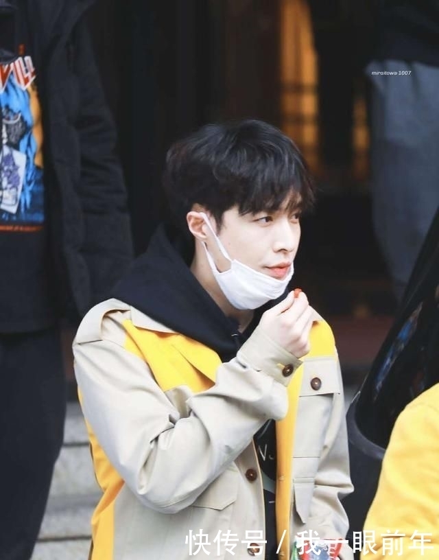 张艺兴和|极限挑战:张艺兴迪丽热巴缺席发布会,杨超越成飞行嘉宾惊艳亮相