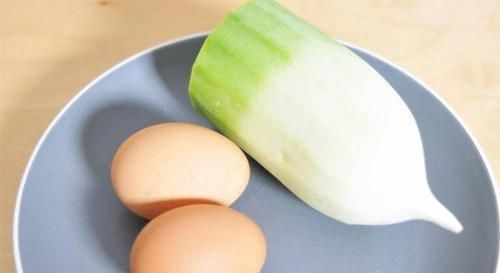 省事|降温后得多吃这玩意,当作早餐儿子爱吃,营养又省事,还甭和面呢