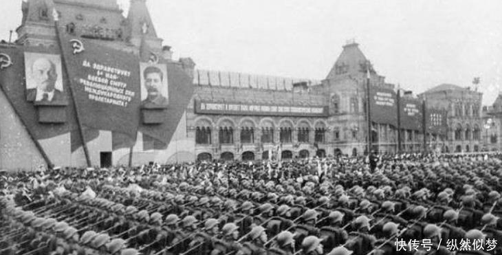 解散|苏联是如何被逼的解体西方国家的这三个步骤，当时搁谁都得解散！