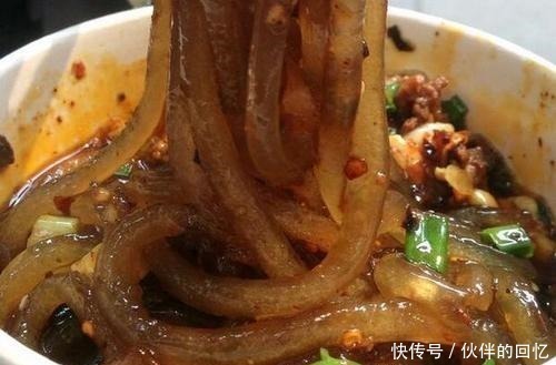 高太|路边“不起眼”的4种小吃摊,成本低销量多,收入比你想的高太多