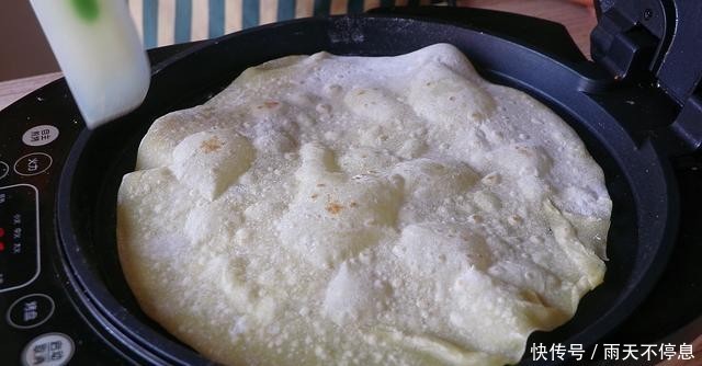 不放|玉米面烙薄饼,掌握5个要点,不放1滴油,也能柔软劲道凉了不硬