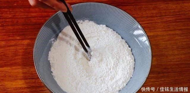 详细|想吃馓子不用买,教你详细做法和比例,咸香酥脆,小时候的味道