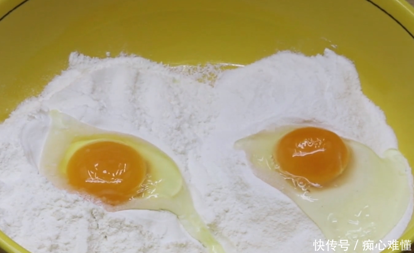 香甜|一半面粉一半糯米粉,教你解馋新吃法,香甜软糯,一顿8个不够吃