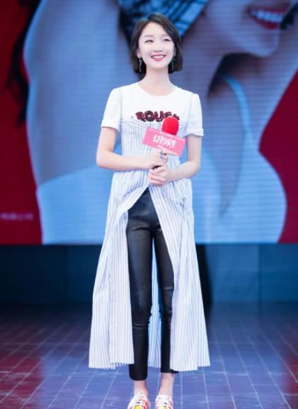  气质|周冬雨气质绝了, 连红配绿都能驾驭, 时尚感普通人比不了