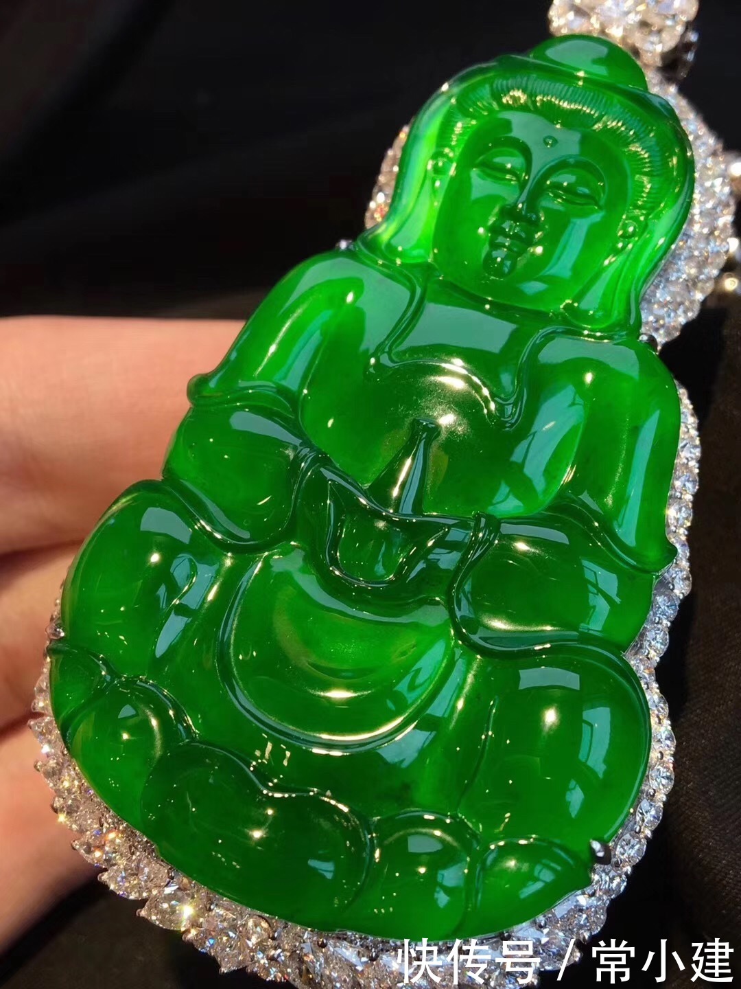 翡翠|什么样的翡翠才值得收藏?