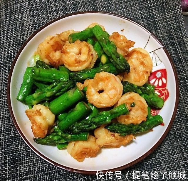 健康|芦笋炒虾仁,营养丰富的健康美食