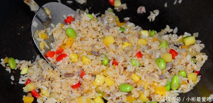  牛肉|别再做蛋炒饭了，牛肉和米饭这样做，你肯定没见过，好吃到爆！