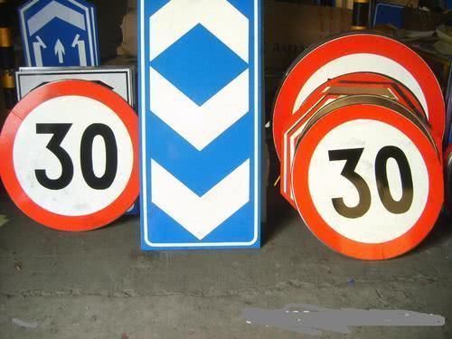 敢怒不敢言|“二广高速”人人喊打,数万车主被扣分罚款,敢怒不敢言