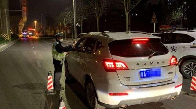  发动机|酒后叫代驾被扣12分，车主怒问交警：方向盘都没摸，凭啥罚我？