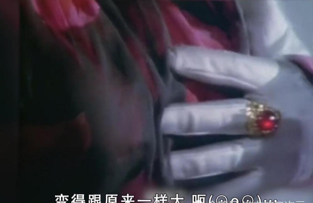 铁甲|铁甲小宝：最爱美的机器人，全民女神，却天天琢磨如何长胸？