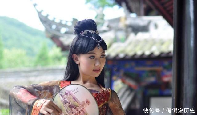 老父|女子逃难与父亲分离，当上皇后，父亲前来认亲，她却将老父赶出门