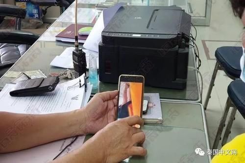 裙底|寺庙高僧用这样的套路偷拍女生裙底，被抓后辩解称是为了修炼