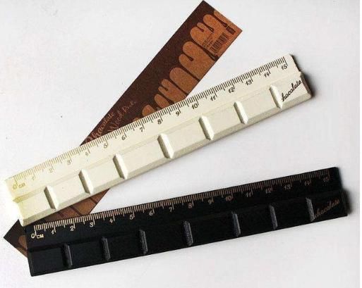 认出|上课能“光明正大”偷吃的零食,认出了巧克力糖,却被矿泉水骗了