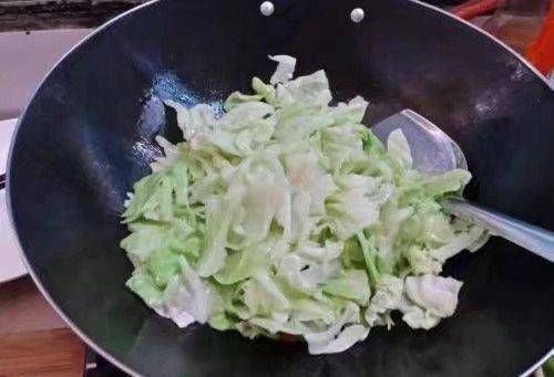  卷心菜|为什么包菜这么美味厨师教你怎么做，很简单