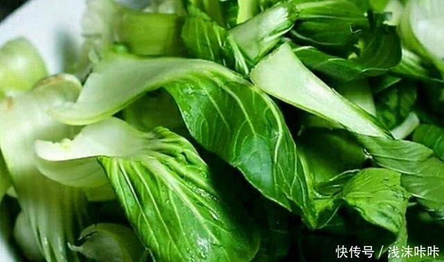 加上|过年的饭桌上一定有它,用鸡蛋和肉馅做的玫瑰肉卷,吃着嫩闻着香