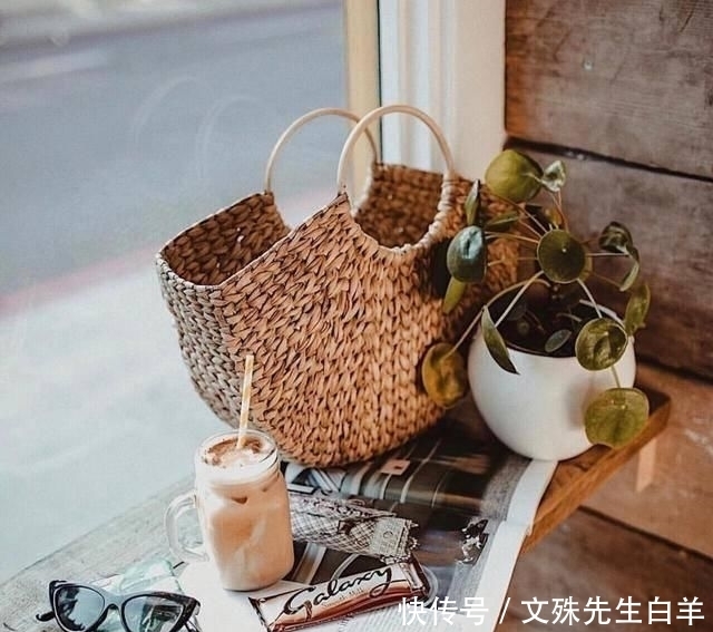  搭配|清新草编包，你喜欢的样子我都有