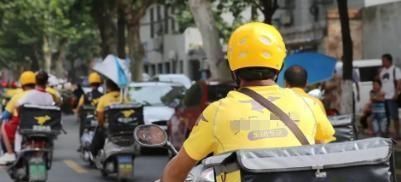  工作上|“你爸就是个送外卖的”，父亲的职业遭同学嘲笑，孩子霸气回怼