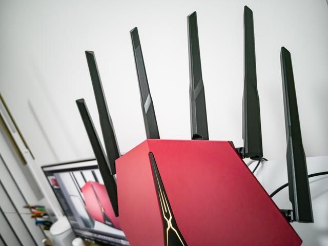 一飞冲天|路由器也玩RGB,网速加成一飞冲天——360路由器V5X评测