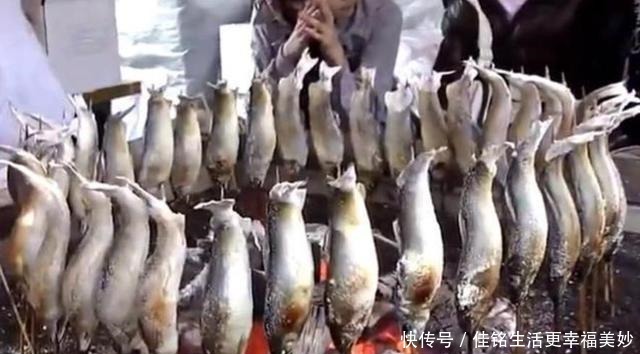 离职|90后女孩离职后卖“特色小吃”,5元一根,每天能卖上百根