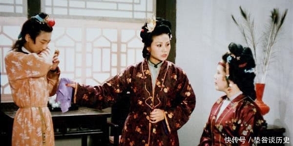 芳官|如果芳官送给贾环的还是蔷薇硝,赵姨娘是否就不会和戏子们打架了?