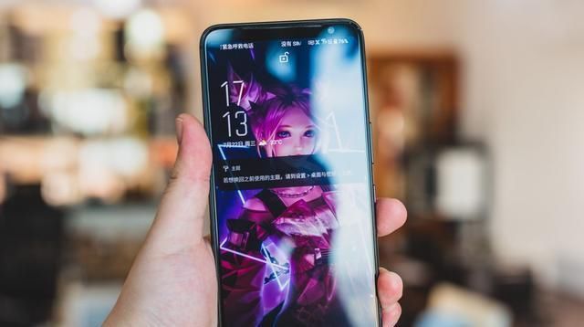  快速|270Hz采样率+144Hz刷新的新电竞手游利器ROG游戏手机3快速体验