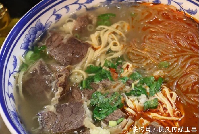 怀念|怀念的牛肉汤,再搭配上烧饼,几碗下肚不成问题