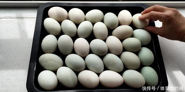 流油|咸鸭蛋这样腌制,个个流油,又香又沙,做蛋黄酥和蛋黄月饼必备