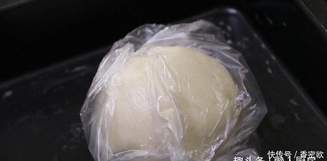 外皮|在家不出门,教你红薯饼的新做法,外皮酥的掉渣,看到它口水直流