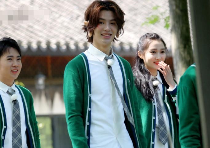 曝光|《奔跑吧》路透曝光,蔡徐坤扮相可爱无比,连关晓彤黄明昊都来了