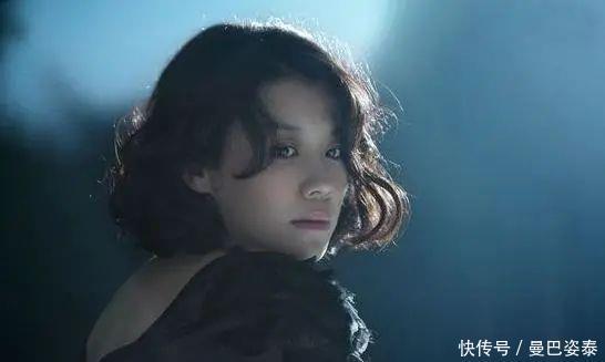 豪门|26岁获得影后,北影校花,却遭大23岁导演抛弃,今嫁入豪门成赢家