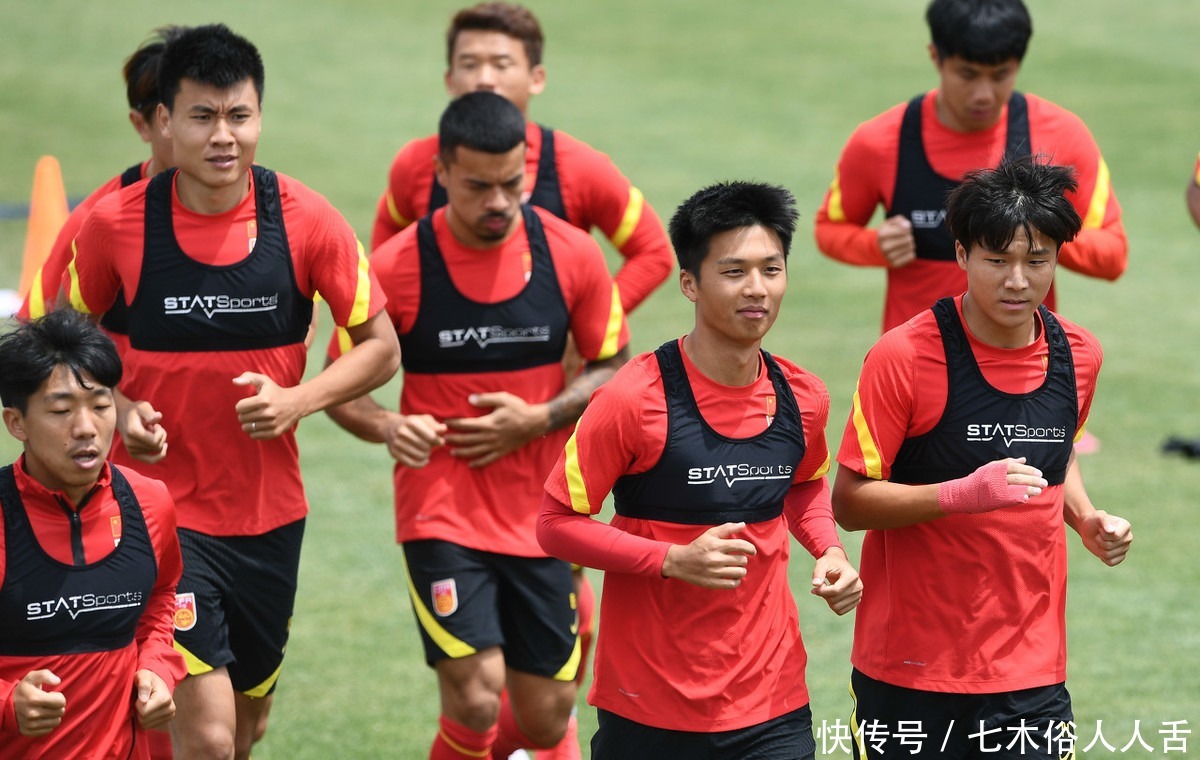 吴曦|47球56助攻!李铁将国足10号球衣交给他,但非蒿俊闵、吴曦